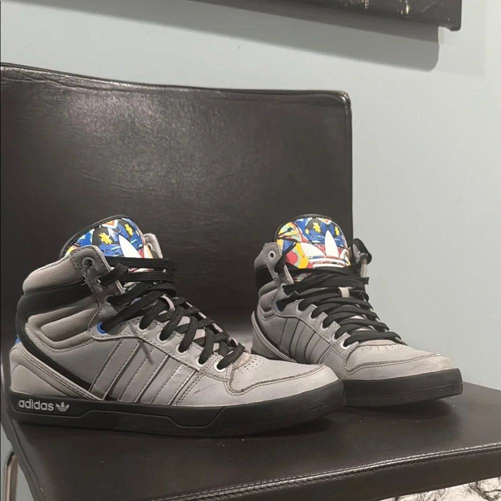 Adidas High-Top Sneakers with Colorful Floral Tongue - Picture 2 of 5
